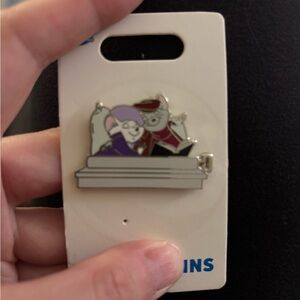 Disney reducers pin - parks pin